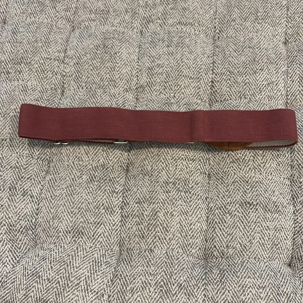 Vintage adjustable belt size M